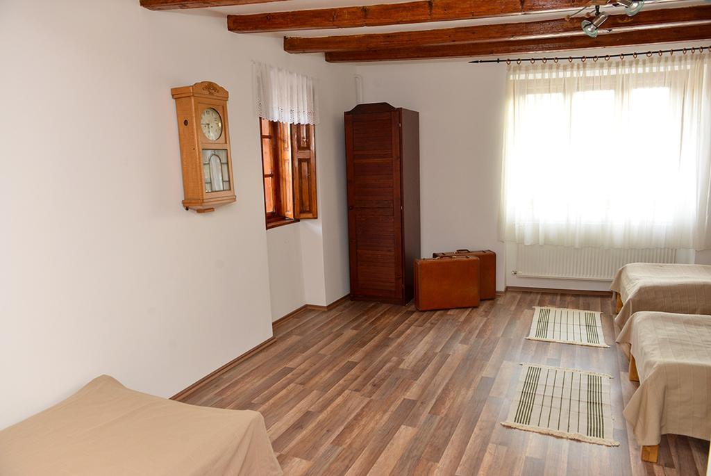 Rigofuetty Vendeghaz Hotel Tiszaalpar Екстериор снимка