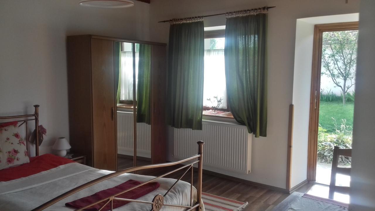Rigofuetty Vendeghaz Hotel Tiszaalpar Екстериор снимка